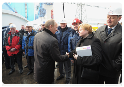 Prime Minister Vladimir Putin meeting with workers of the Kalininskaya nuclear power plant|12 december, 2011|16:15