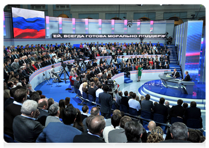 Специальная программа «Разговор с Владимиром Путиным. Продолжение»|15 декабря, 2011|15:07