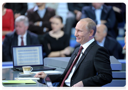 Специальная программа «Разговор с Владимиром Путиным. Продолжение»|15 декабря, 2011|15:08