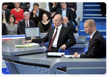 Специальная программа «Разговор с Владимиром Путиным. Продолжение»|15 декабря, 2011|15:51