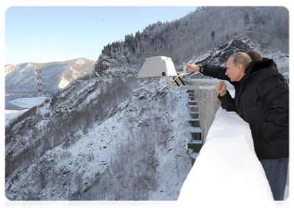 Prime Minister Vladimir Putin visits the Sayano-Shushenshaya hydroelectric power station|19 december, 2011|12:11