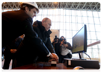 Prime Minister Vladimir Putin visits the Sayano-Shushenshaya hydroelectric power station and takes part in the commissioning ceremony for a new power unit|19 december, 2011|13:32