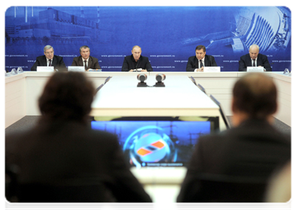 Prime Minister Vladimir Putin chairs a meeting of the government commission on electricity generation while at the Sayano-Shushenskaya hydroelectric power station|19 december, 2011|13:42