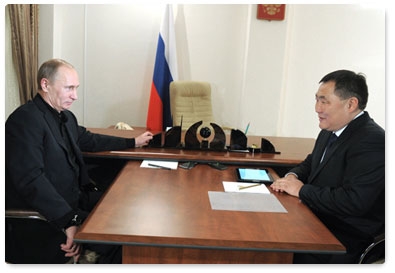 Prime Minister Vladimir Putin meets with Head of the Republic of Tuva Sholban Kara-ool