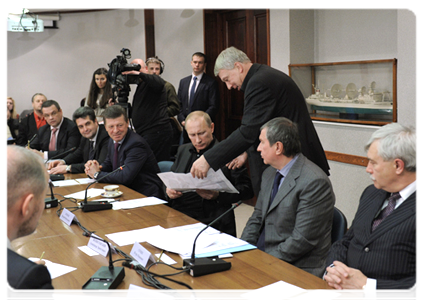 Prime Minister Vladimir Putin at a meeting on upgrading the Baltiysky Zavod shipyard in St Petersburg|2 december, 2011|19:46