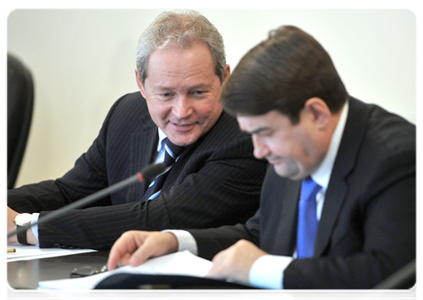 Regional Development Minister Viktor Basargin and Transport Minister Igor Levitin at the meeting of the government commission on the socio-economic development of the North Caucasus Federal District|20 december, 2011|17:35