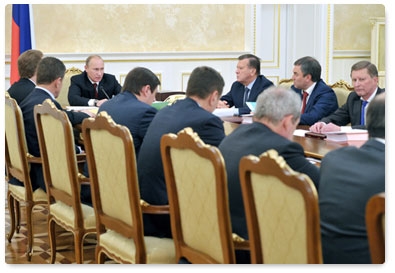 Prime Minister Vladimir Putin holds a Government Presidium meeting