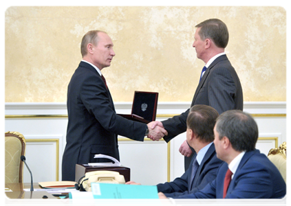 Prime Minister Vladimir Putin and Head of the Presidential Executive Office Sergei Ivanov|22 december, 2011|16:39