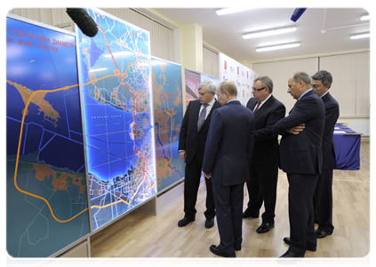Председатель Правительства Российской Федерации В.В.Путин принял участие в церемонии подписания документов по строительству Западного скоростного диаметра|23 декабря, 2011|20:30