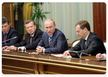 President Dmitry Medvedev, Prime Minister Vladimir Putin, First Deputy Prime Minister Viktor Zubkov and Deputy Prime Minister Dmitry Kozak|27 december, 2011|16:40