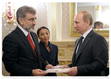 Председатель Правительства Российской Федерации В.В.Путин встретился с министром энергетики и природных ресурсов Турции Т.Йылдызом|28 декабря, 2011|16:05