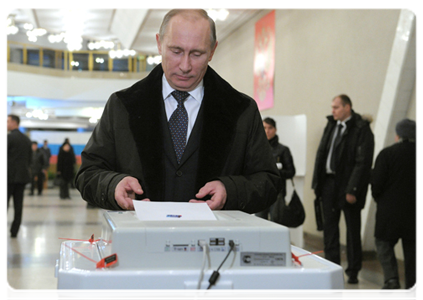 Prime Minister Vladimir Putin takes part in the elections to the State Duma of the sixth convocation|4 december, 2011|14:30