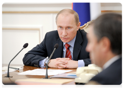 Prime Minister Vladimir Putin at a Government Presidium meeting|5 december, 2011|19:49