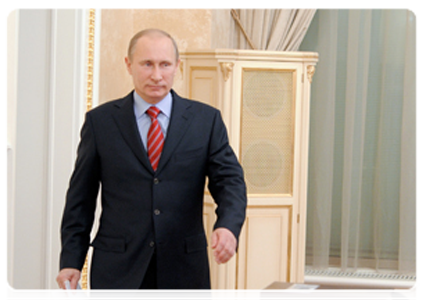 Prime Minister Vladimir Putin at a Government Presidium meeting|5 december, 2011|19:49