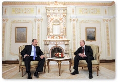 Prime Minister Vladimir Putin meets with Israeli Deputy Prime Minister and Minister of Foreign Affairs Avigdor Lieberman