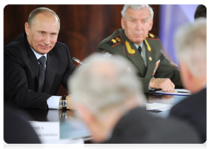 Председатель Правительства Российской Федерации В.В.Путин провёл заседание Координационного совета Общероссийского народного фронта|8 декабря, 2011|14:00