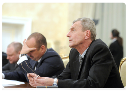 Participants in a meeting on saving the Bogoslovsky Aluminum Plant and the Taganrog Automobile Plant|8 december, 2011|16:37