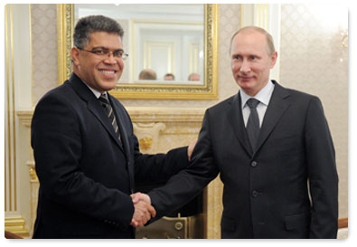 Председатель Правительства России В.В.Путин встретился с Вице-президентом Боливарианской Республики Венесуэла Э.Хауа Милано