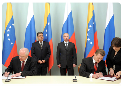 Prime Minister Vladimir Putin and Vice President of the Bolivarian Republic of Venezuela Elías Jaua Milano attend a signing ceremony|8 december, 2011|18:05