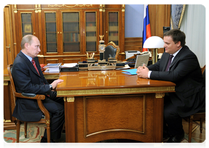 Prime Minister Vladimir Putin during a meeting with ASI General Director Andrei Nikitin|9 december, 2011|13:06