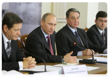 Prime Minister Vladimir Putin chairing a session of the Government Council for the Advancement of the National Film Industry|1 february, 2011|18:27