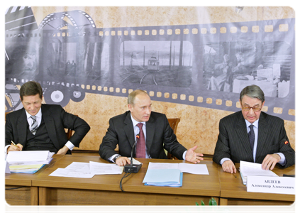 Prime Minister Vladimir Putin chairing a session of the Government Council for the Advancement of the National Film Industry|1 february, 2011|18:39