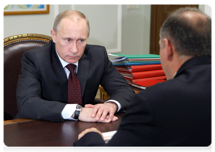 Prime Minister Vladimir Putin meeting with TMK Chairman of the Board Dmitry Pumpyansky|11 february, 2011|18:57