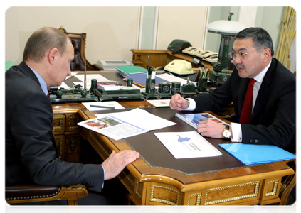 Prime Minister Vladimir Putin meeting with Alexei Orlov, head of the Republic of Kalmykia|12 february, 2011|12:48