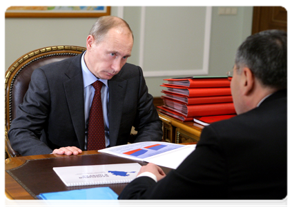 Prime Minister Vladimir Putin meeting with Alexei Orlov, head of the Republic of Kalmykia|12 february, 2011|12:48