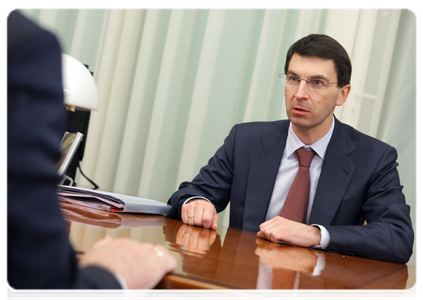 Minister of Communications and Mass Media Igor Shchegolev during a meeting with Prime Minister Vladimir Putin|15 february, 2011|14:30