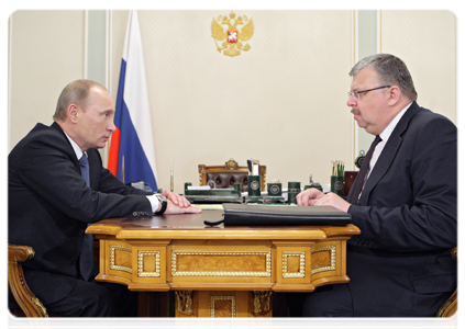 Prime Minister Vladimir Putin at a meeting with Federal Customs Service Head Andrei Belyaninov|16 february, 2011|11:01