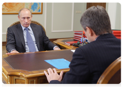 Prime Minister Vladimir Putin meeting with Krasnodar Territory Governor Alexander Tkachev|16 february, 2011|15:00