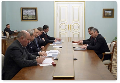 Prime Minister Vladimir Putin meets with South Ossetian President Eduard Kokoity