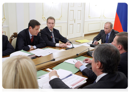 Prime Minister Vladimir Putin chairing Government Presidium meeting|2 february, 2011|18:20