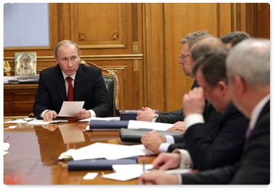 Prime Minister Vladimir Putin chairs a meeting of the Vnesheconombank Observation Council