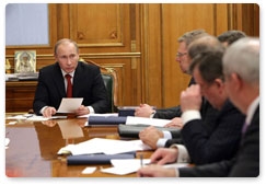 Prime Minister Vladimir Putin chairs a meeting of the Vnesheconombank Observation Council