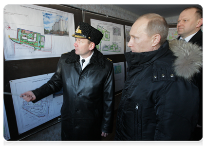 Prime Minister Vladimir Putin tours the Severny residential district in Kaliningrad, which is being developed for Baltic Fleet officers|23 february, 2011|17:56