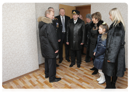 Prime Minister Vladimir Putin inspects a flat in a new building in Kaliningrad, which is being developed for Baltic Fleet officers|23 february, 2011|17:56