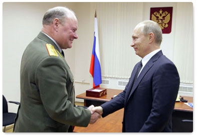 Vladimir Putin meets with members of the public at the Kaliningrad community liaison office of the United Russia party