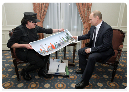 Prime Minister Vladimir Putin with artist and sculptor Mihail Chemiakin|24 february, 2011|08:44