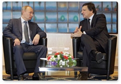 Prime Minister Vladimir Putin meets with President of the European Commission Jose Manuel Barroso in Brussels