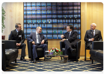 Prime Minister Vladimir Putin with President of the European Commission Jose Manuel Barroso in Brussels|24 february, 2011|14:00