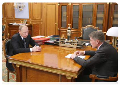 Prime Minister Vladimir Putin meeting with Amur Region Governor Oleg Kozhemyako|28 february, 2011|15:30