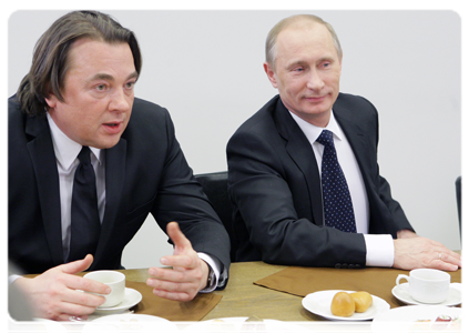 Председатель Правительства Российской Федерации В.В.Путин и Генеральный директор Первого канала К.Л.Эрнст|3 февраля, 2011|14:33