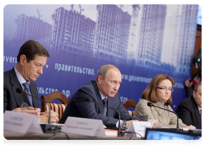 Prime Minister Vladimir Putin at a meeting in Kirov on housing construction in the regions|3 february, 2011|19:20