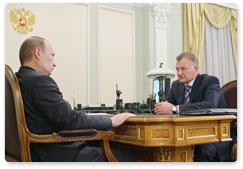 Prime Minister Vladimir Putin meets with Ryazan Region Governor Oleg Kovalyov