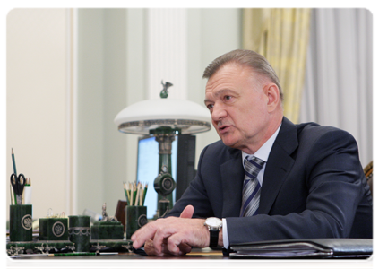 Ryazan Region Governor Oleg Kovalyov at a working meeting with Prime Minister Vladimir Putin|7 february, 2011|15:57