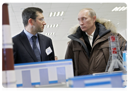 Prime Minister Vladimir Putin visits Southern Combined Heat and Power Station 22 and inspects its recently completed power-generating unit, while in St Petersburg|9 february, 2011|16:00