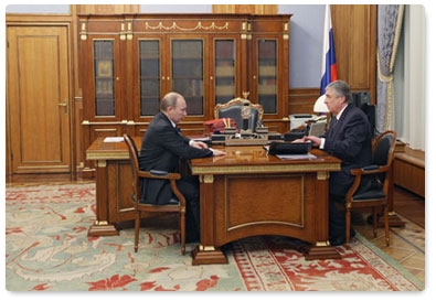 Prime Minister Vladimir Putin meets with State Secretary of the Russia-Belarus Union State Pavel Borodin