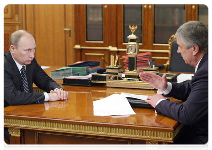 Prime Minister Vladimir Putin with State Secretary of the Russia-Belarus Union State Pavel Borodin|1 march, 2011|11:36